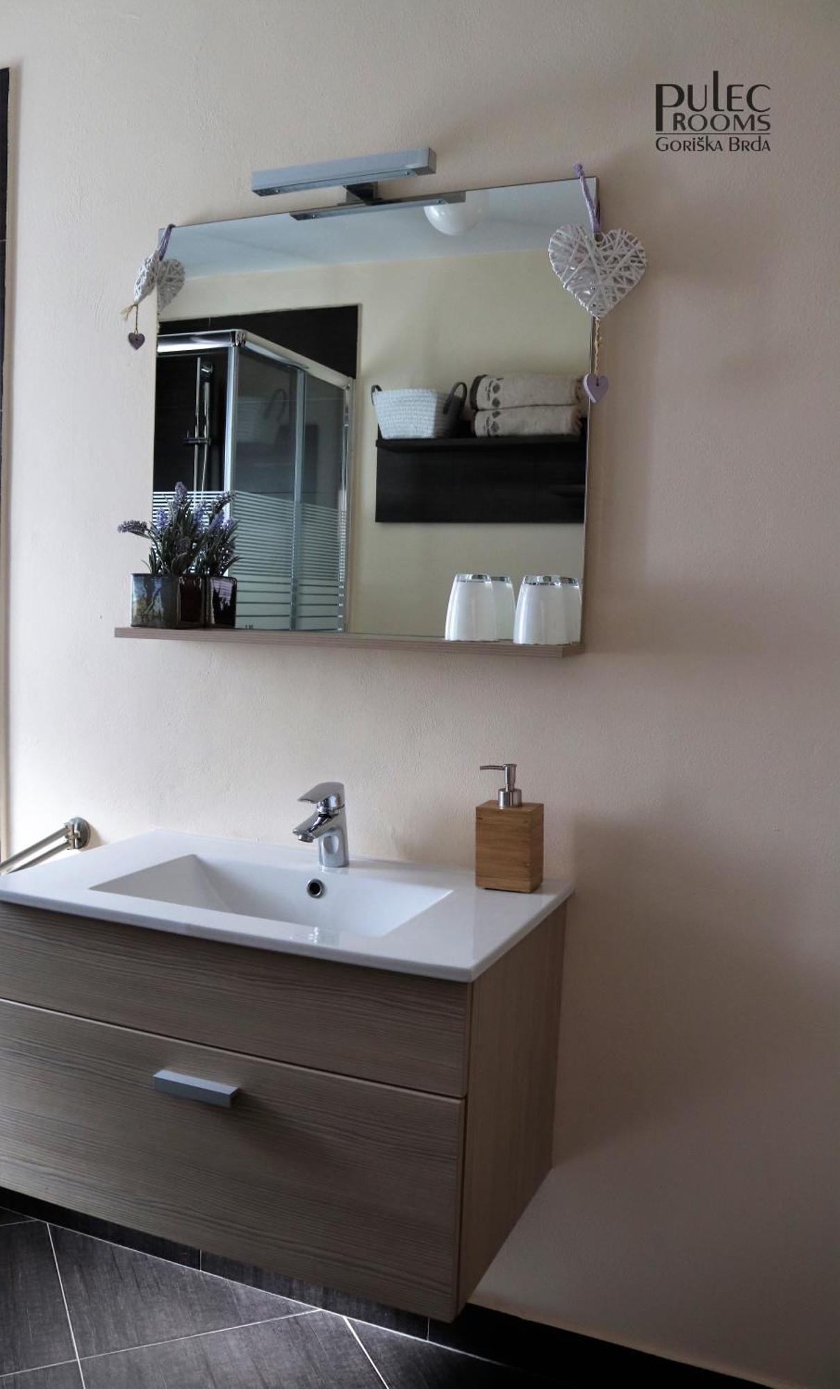 Apartma Sobe Pulec Доброво Экстерьер фото