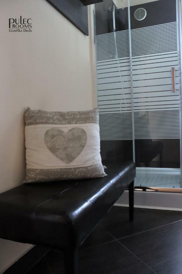 Apartma Sobe Pulec Доброво Экстерьер фото